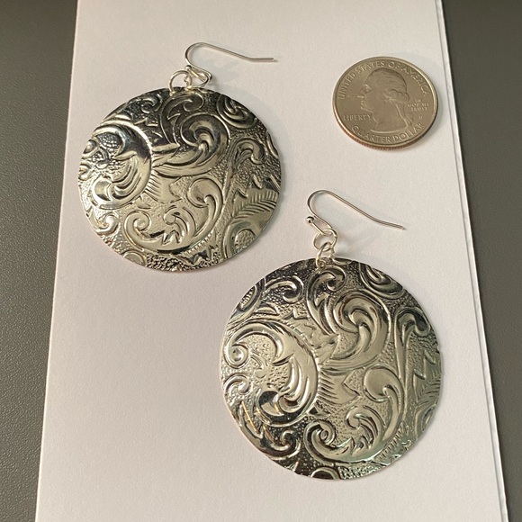 Large Scroll Design Disc Silver Tone Pierced Earrings - Picture 3 of 3